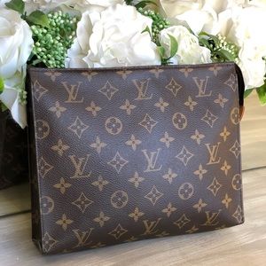 Louis Vuitton Clutch